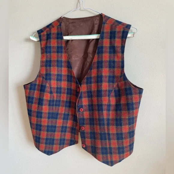 Vintage Plaid Vest - Picture 11 of 12